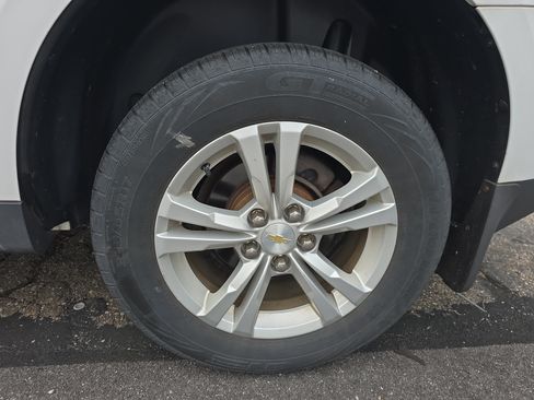 Used 2016 Chevrolet Equinox LS AWD/4WD image 11