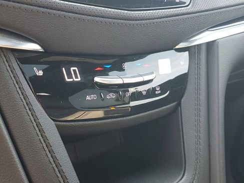 Certified 2023 Cadillac XT5 Premium Luxury FWD image 23
