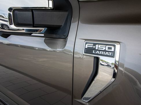 Used 2021 Ford F150 Lariat w/ Equipment Group 502A High AWD/4WD image 4