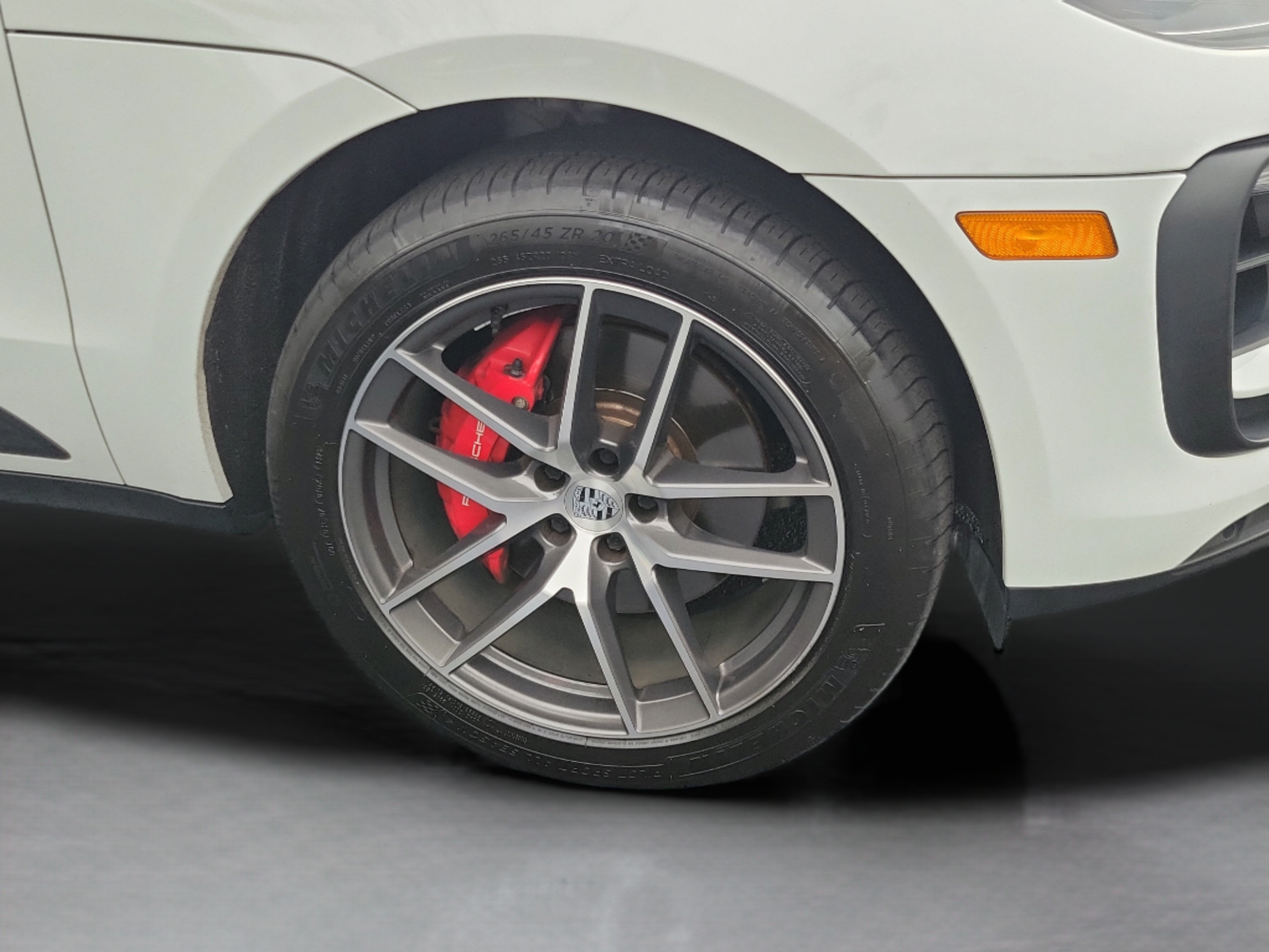 Used 2022 Porsche Macan S AWD/4WD image 16