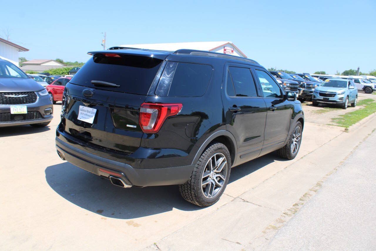 Used 2016 Ford Explorer Sport w/ Equipment Group 401A AWD/4WD image 8