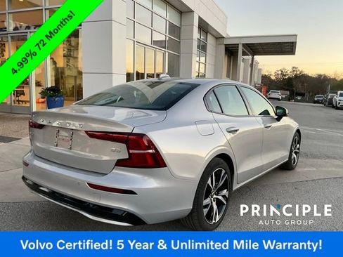 Certified 2025 Volvo S60 B5 Core image 11