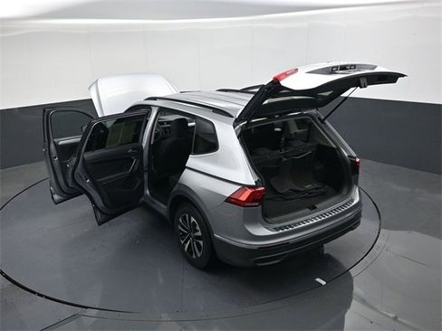 Used 2023 Volkswagen Tiguan S image 45