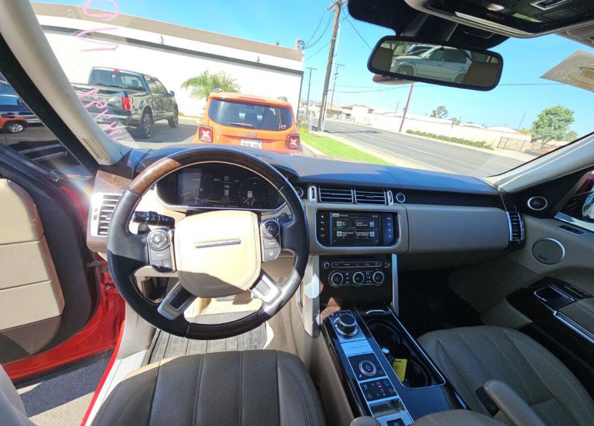 Used 2016 Land Rover Range Rover Supercharged AWD/4WD image 8
