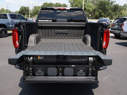 Certified 2025 GMC Sierra 1500 AT4 w/ AT4 Premium Package AWD/4WD image 27