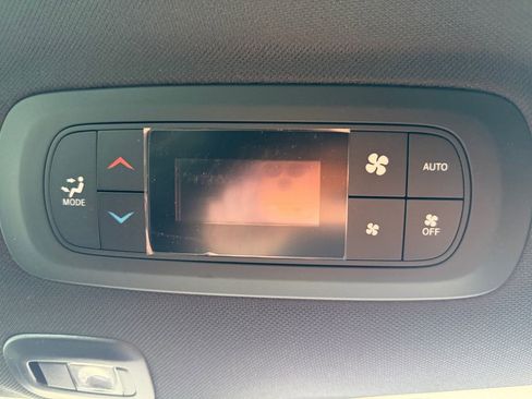 New 2026 Chrysler Pacifica Select FWD image 16