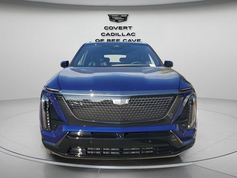 New 2026 Cadillac Vistiq Sport image 2