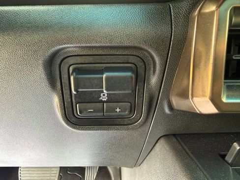 Used 2025 GMC Hummer EV 3X image 46