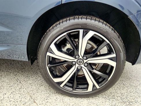 Used 2025 Volvo XC60 B5 Ultra w/ Protection Package Premier AWD/4WD image 9