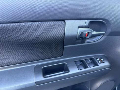 Used 2008 Scion xB FWD image 20