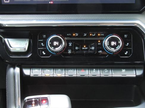 Used 2024 GMC Sierra 1500 Denali w/ Denali Reserve Package image 32