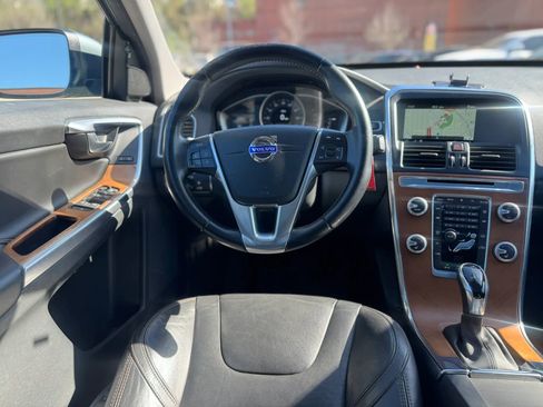 Used 2017 Volvo XC60 T5 Inscription AWD/4WD image 6