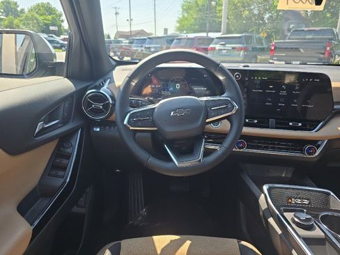 New 2026 Chevrolet Equinox ACTIV image 19