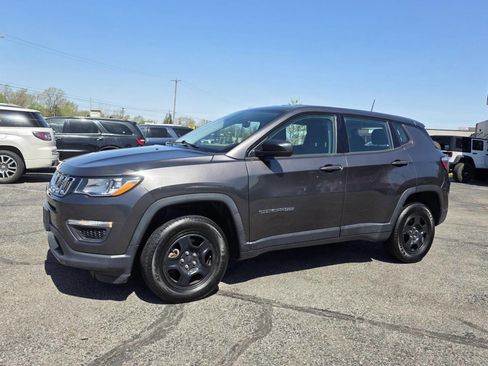 Used 2020 Jeep Compass Sport AWD/4WD image 9