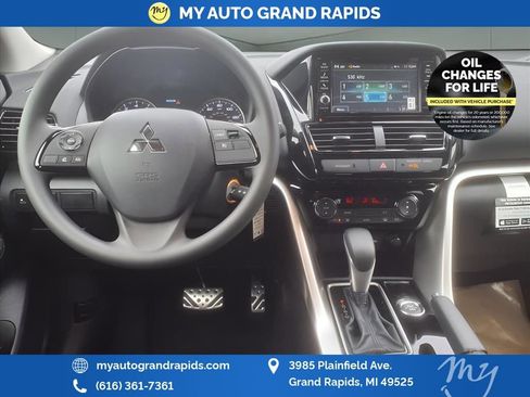 Used 2025 Mitsubishi Eclipse Cross ES image 16