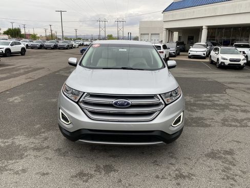 Used 2017 Ford Edge Titanium FWD image 46