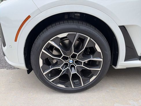 Certified 2023 BMW X7 xDrive40i AWD/4WD image 13