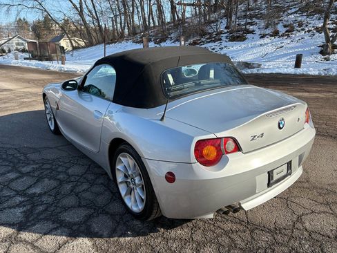 Used 2004 BMW Z4 2.5i image 6
