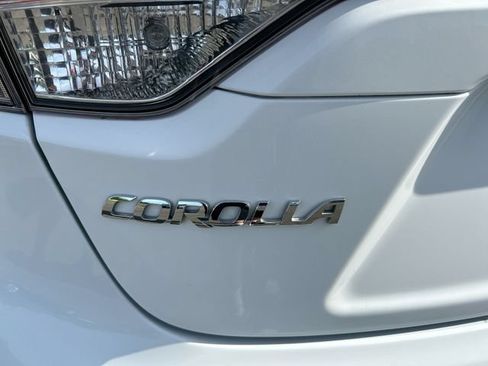 Used 2024 Toyota Corolla LE FWD image 29