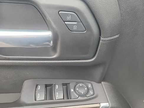 Certified 2021 Chevrolet Silverado 1500 RST image 21