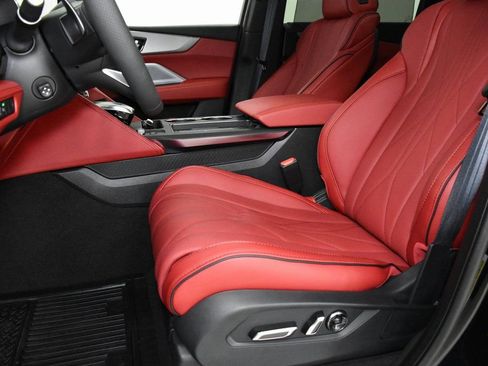 Used 2025 Acura MDX A-Spec image 12