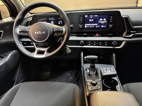 Used 2024 Kia Sportage LX image 38