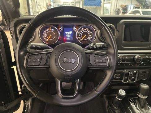 Used 2022 Jeep Wrangler Unlimited Sport image 14