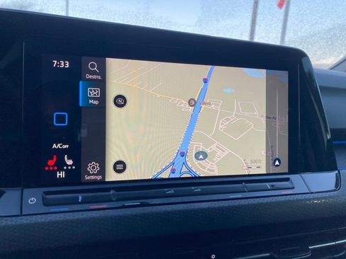 Used 2022 Volkswagen GTI SE image 21