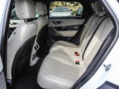 Used 2020 Land Rover Range Rover Velar R-Dynamic S image 18