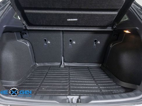 Used 2023 Nissan Kicks SR w/ SR Premium Package FWD image 32