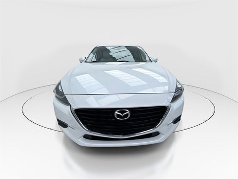 Used 2018 MAZDA MAZDA3 Grand Touring image 3