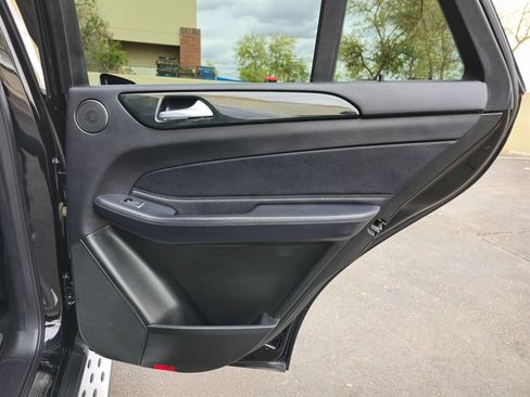 Used 2018 Mercedes-Benz GLE 350 w/ Premium 1 Package image 31