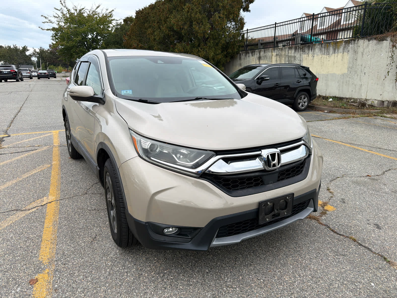 Used 2019 Honda CR-V EX image 2