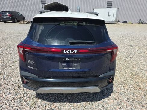 Used 2024 Kia Seltos S FWD image 5