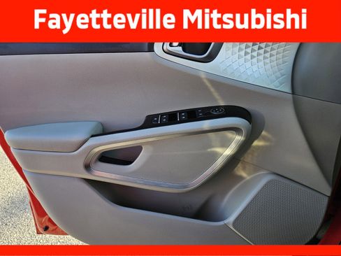 Used 2025 Kia Soul LX w/ LX Technology Package image 28