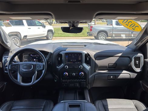 Used 2020 GMC Sierra 1500 Denali w/ Denali Ultimate Package AWD/4WD image 10
