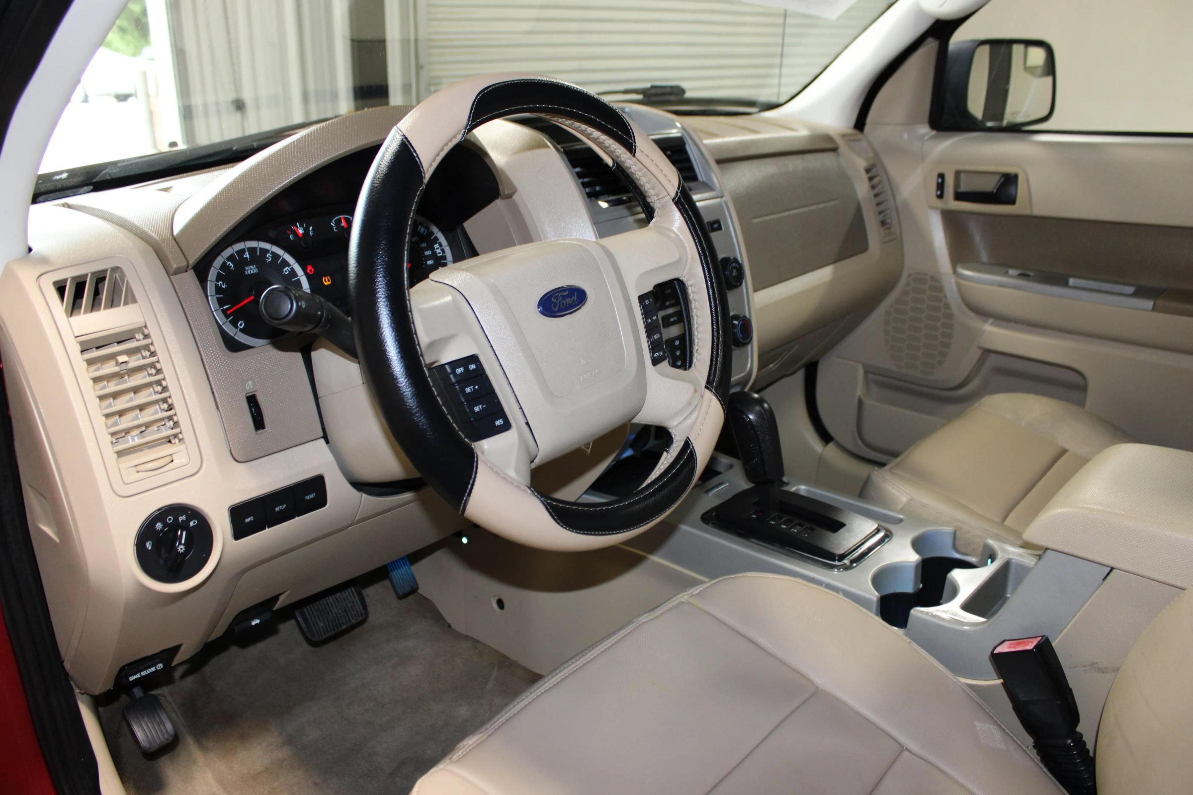 Used 2012 Ford Escape XLT FWD image 20