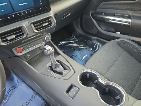 Used 2025 Ford Mustang GT image 27