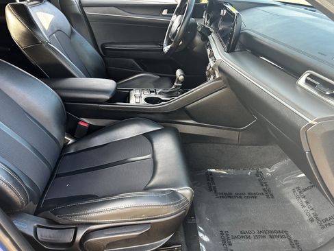 Used 2023 Kia K5 GT-Line image 10