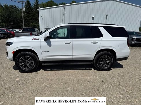 Used 2023 Chevrolet Tahoe Z71 w/ Luxury Package AWD/4WD image 2