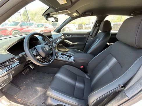 Used 2024 Honda Civic Sport image 4