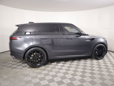 New 2026 Land Rover Range Rover Sport Dynamic SE image 4