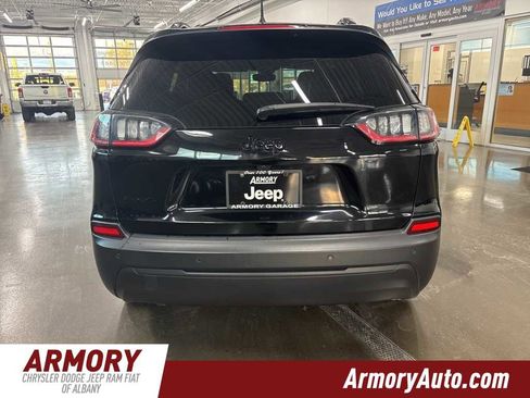 Used 2023 Jeep Cherokee Altitude Lux image 5