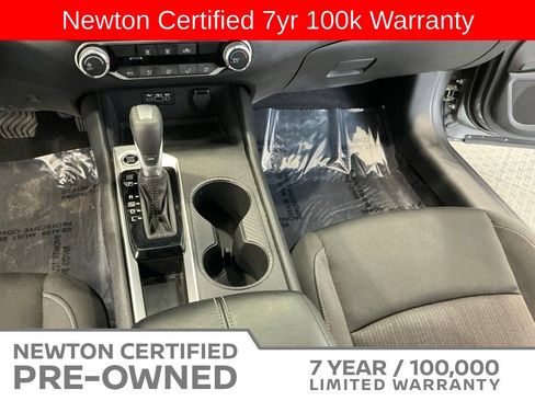 Used 2025 Nissan Altima 2.5 SV FWD image 10