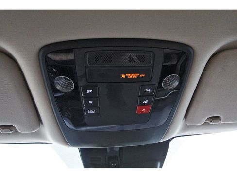 Used 2023 Kia Carnival EX FWD image 25