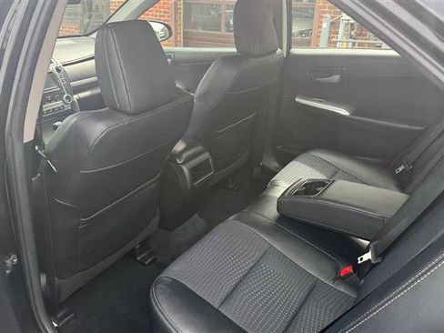 Used 2012 Toyota Camry SE image 21