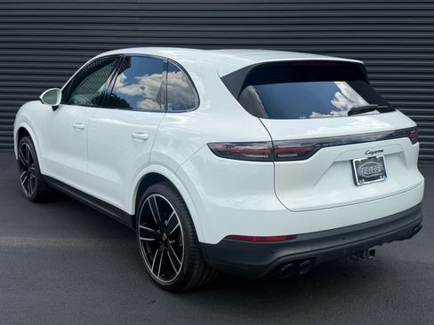 Certified 2023 Porsche Cayenne Platinum Edition AWD/4WD image 31