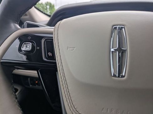 Certified 2022 Lincoln Aviator Reserve w/ Equipment Group 201A RWD image 16