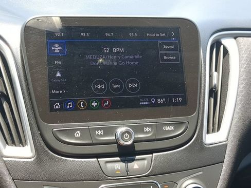 Used 2024 Chevrolet Malibu LT FWD image 21