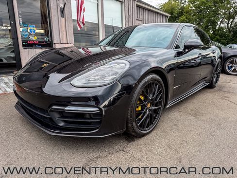 Used 2020 Porsche Panamera GTS AWD/4WD image 2